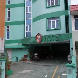 Jade Hotel